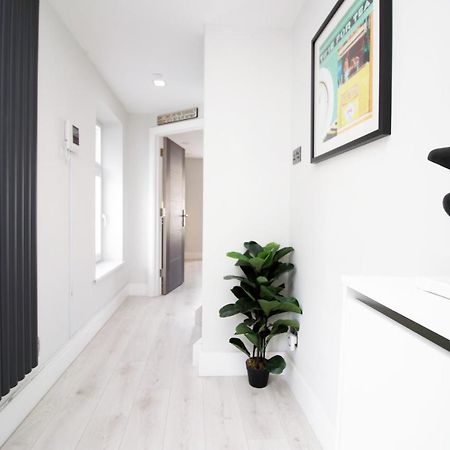 New 2 Bed Comfort - Functional - Secure - Private カーディフ エクステリア 写真