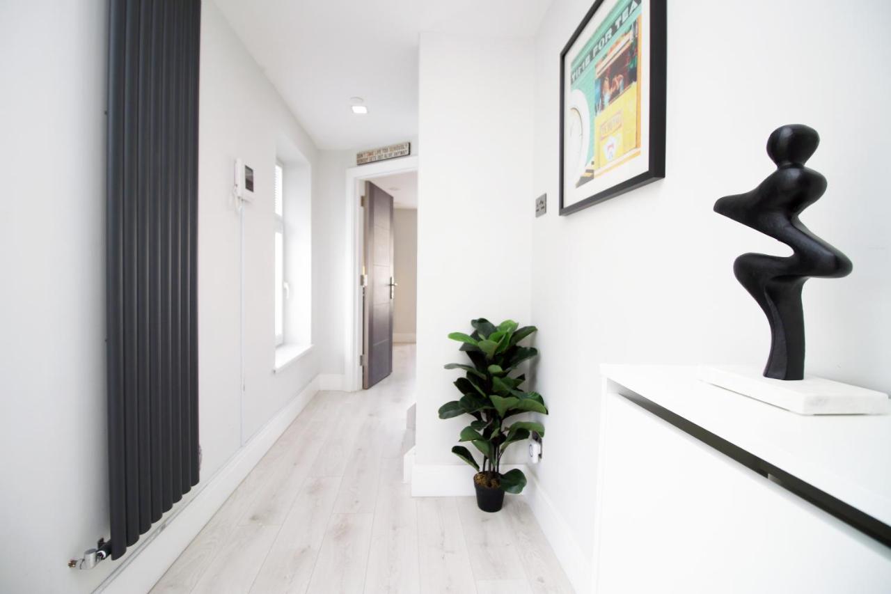 New 2 Bed Comfort - Functional - Secure - Private カーディフ エクステリア 写真