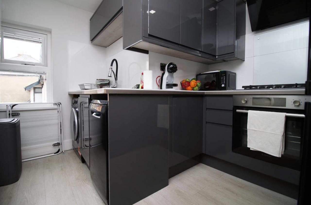 New 2 Bed Comfort - Functional - Secure - Private カーディフ エクステリア 写真